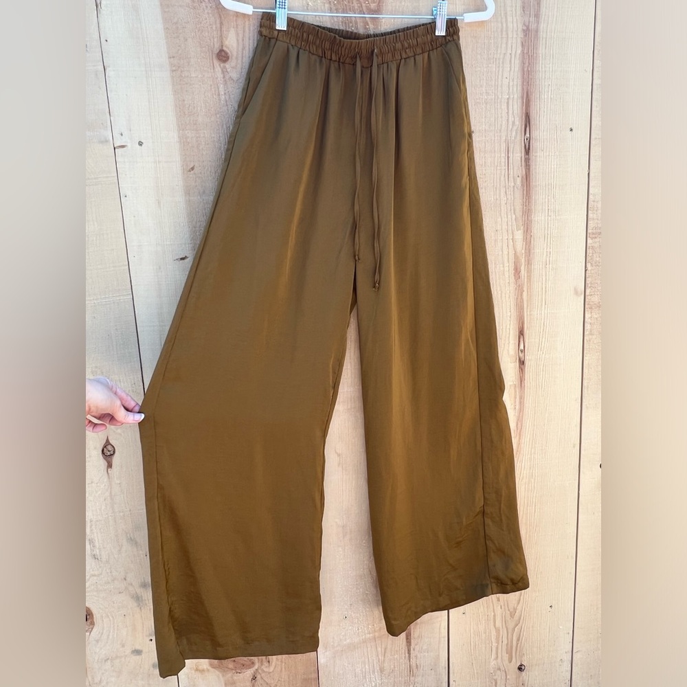 NWOT Olive green/brown wide leg pants